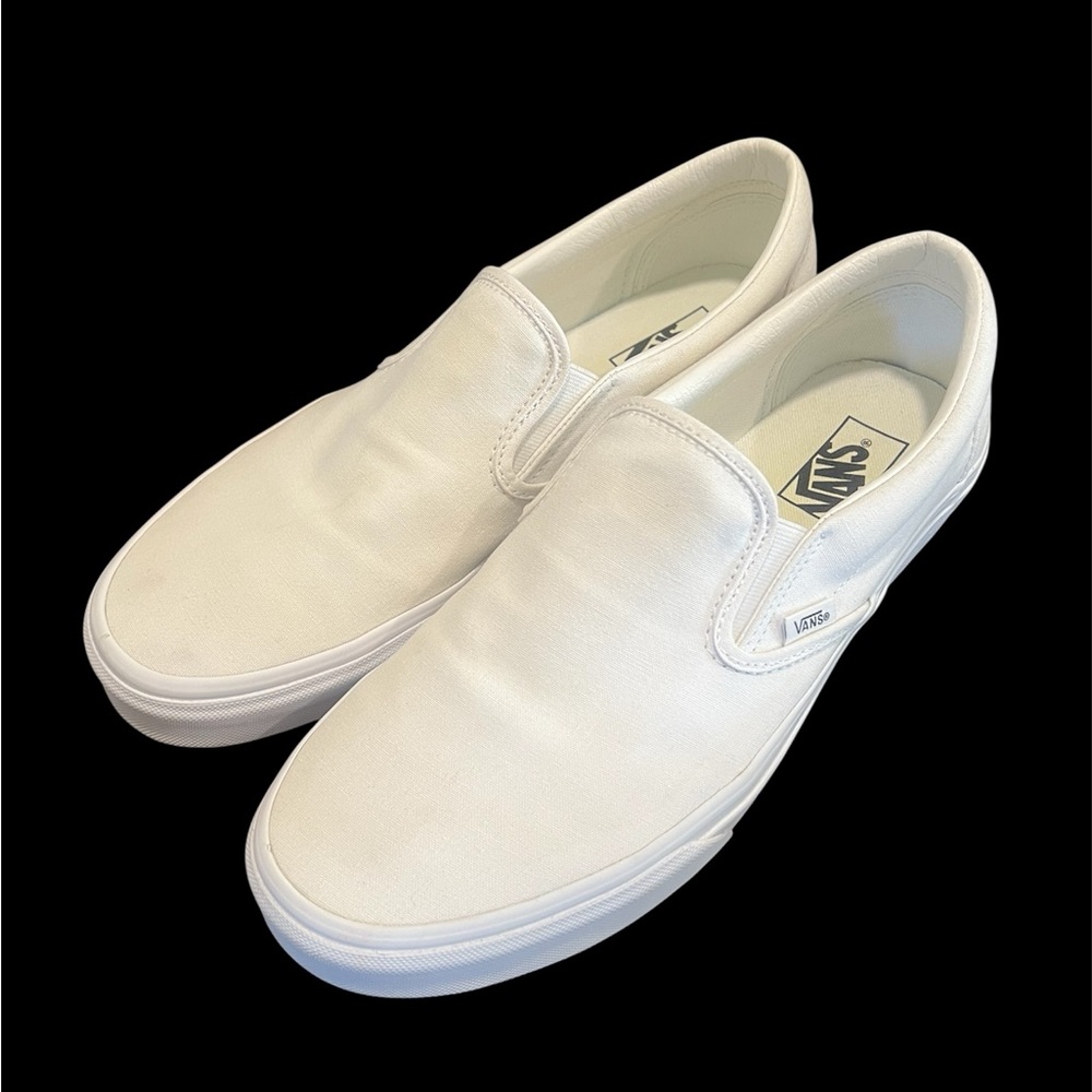 Vans Classic Slip-On Shoes True White
